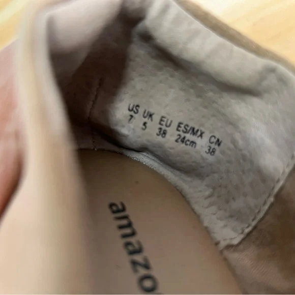 Amazon Essentials Tan Beige Suede Leather Women’s Flats‎ 7 - Picture 7 of 9